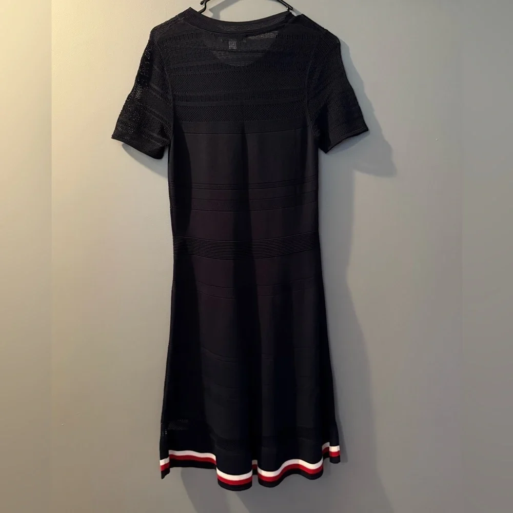 Tommy Hilfiger Knit Midi Dress with Striped Hem Womens Sz M Netted Short Sleeves - Picture 2 of 4